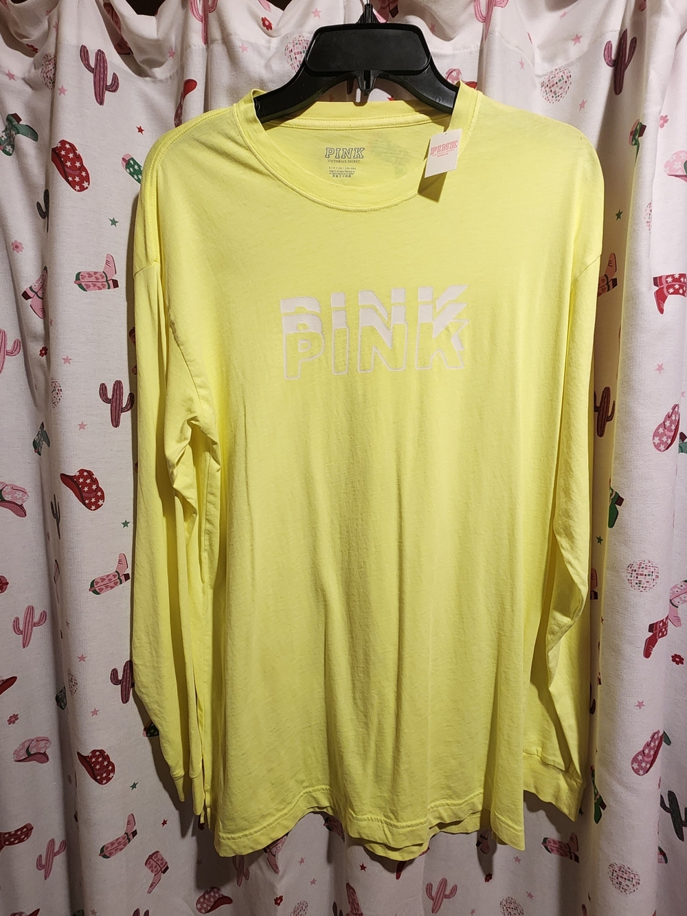NWT SZ SMALL VS PINK CAMPUS TEE